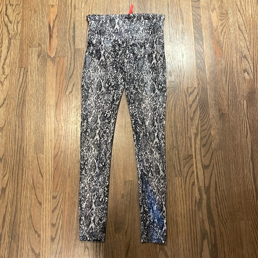 Spanx snakeskin medium faux leather leggings